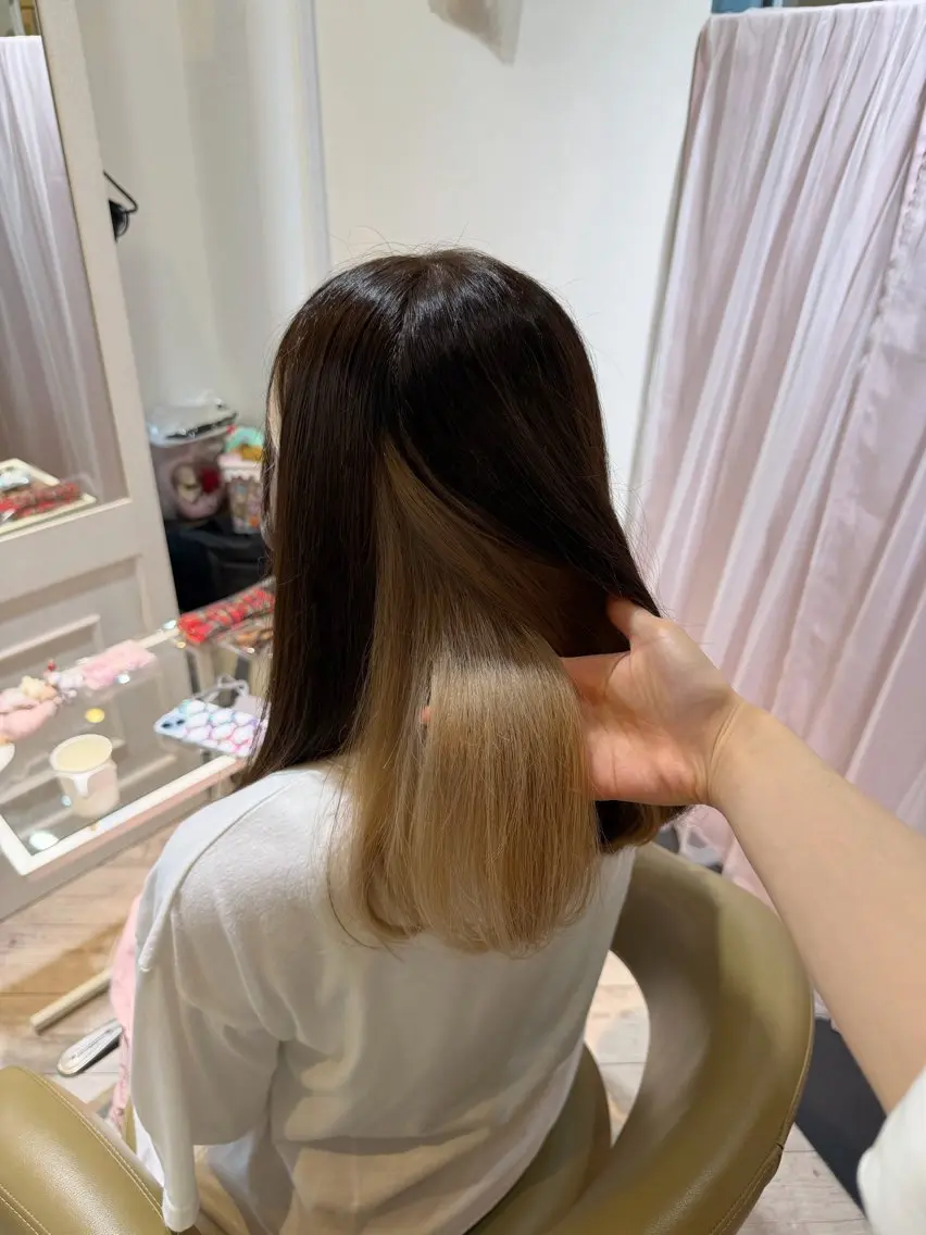 セミロング カラー ベージュカラー ホワイトベージュ カット ヘアカラー トリートメント ハイトーン/アレンジ かなで⊹ ࣪ ˖⟡のヘアスタイル