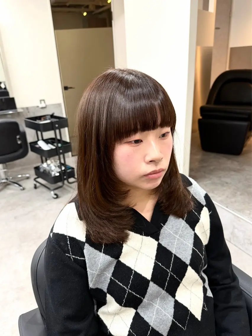 セミロング カット ヘアカラー トリートメント 🫧とぅるん艶髪🫧 透明感カラー×猿渡のヘアスタイル