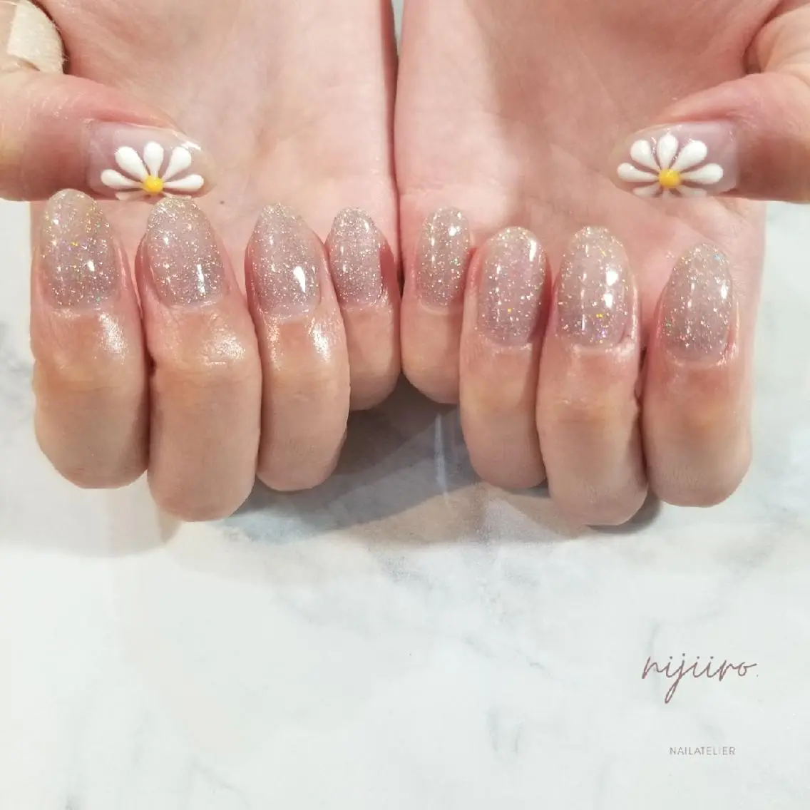 ネイル フラッシュネイル ハンドネイル nijiiro🌈 サトウのネイルデザイン