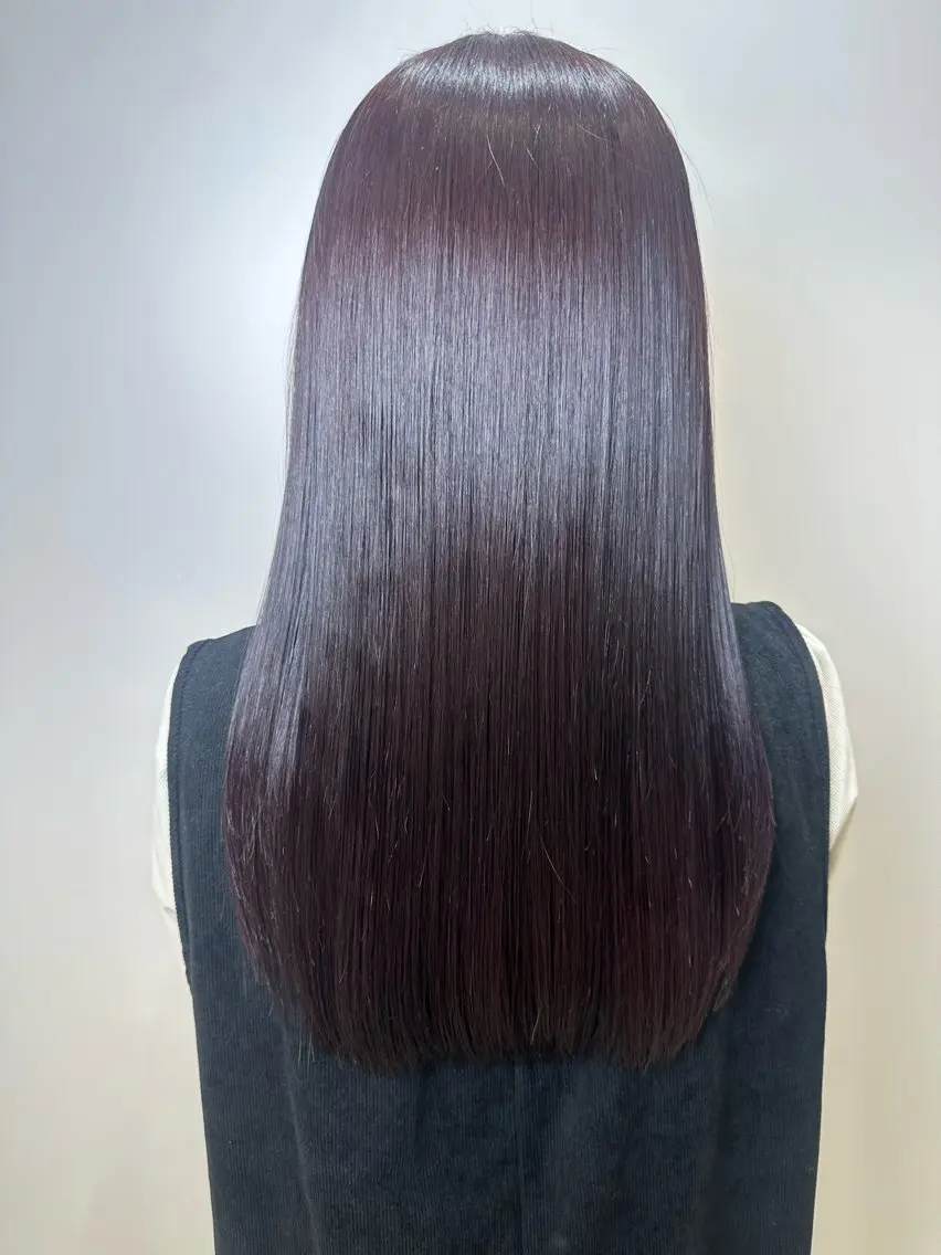 セミロング パーマ カット ヘアカラー トリートメント 髪質改善/縮毛矯正 /レイヤーカット岡部のヘアスタイル