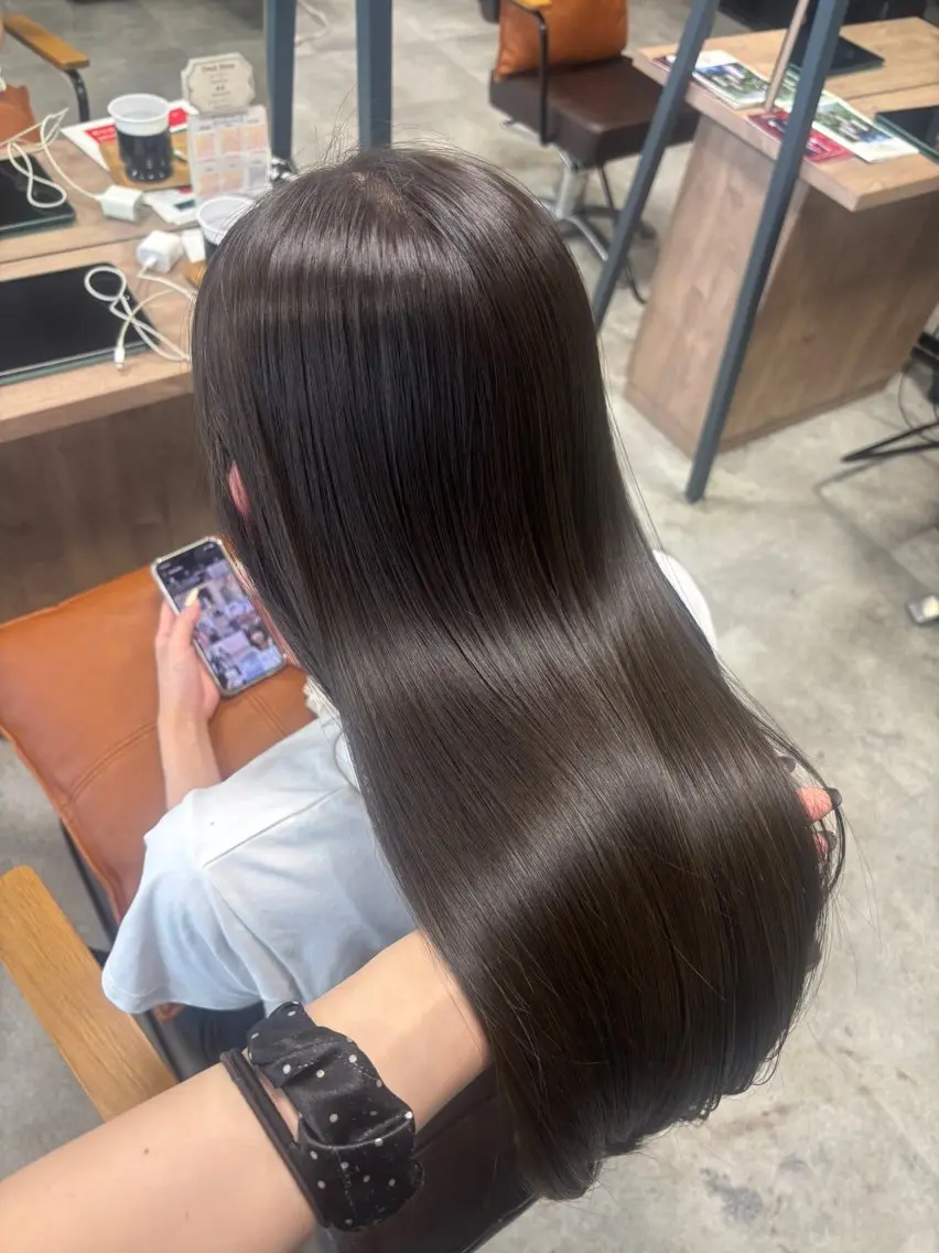セミロング カット ヘアカラー トリートメント きょうか🩶 /艶髪/髪質改善のヘアスタイル