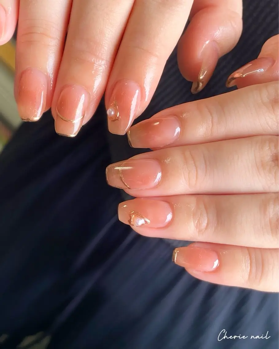 ネイル チークネイル ジェルネイル ミラーネイル ニュアンスネイル ピンク ハンドネイル Cherienail yunaのネイルデザイン