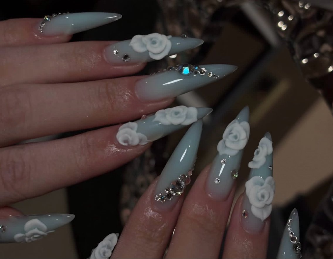 ネイル ハンドネイル NiJi Nailsのネイルデザイン