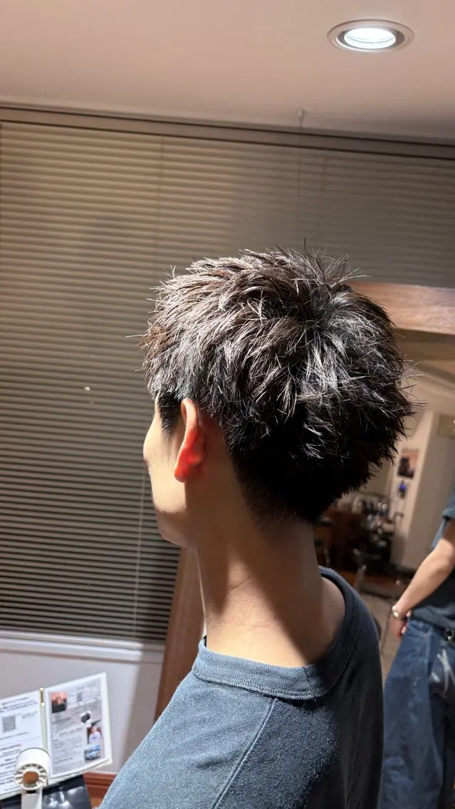 ショート メンズ スパイキーショート ショートヘア メンズカット 髙橋創のヘアスタイル