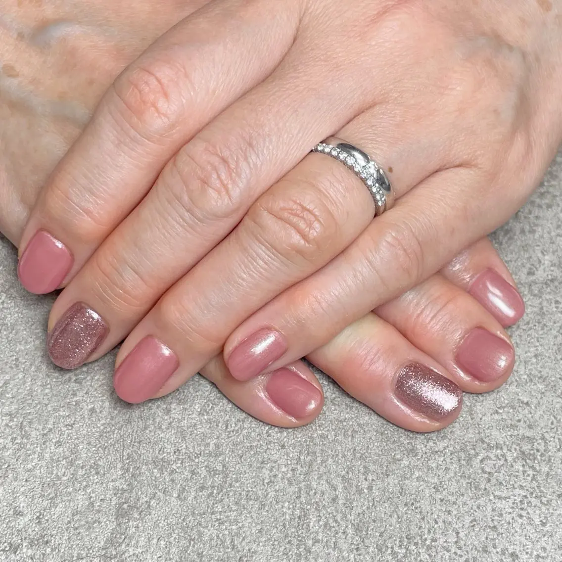 ネイル ハンドネイル nailroom DIASOMNIAのネイルデザイン