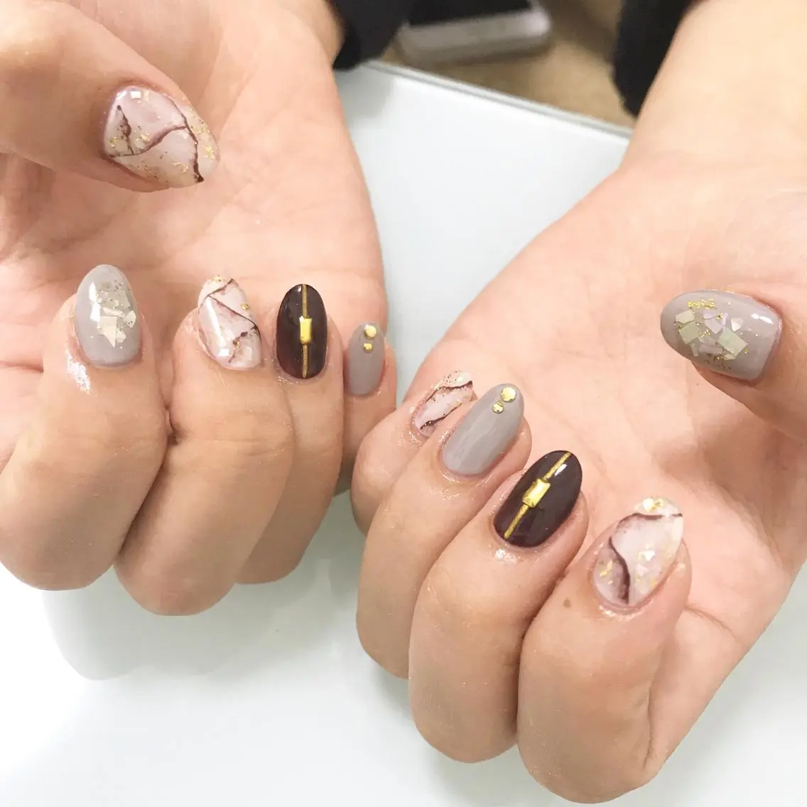 ネイル 板垣 綾乃のネイルデザイン