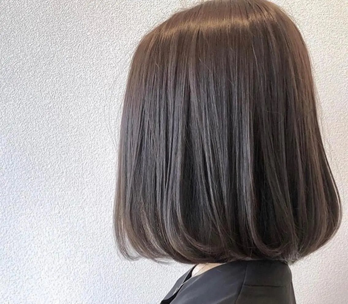 ミディアム カラー ボブ 北川 真衣のヘアスタイル