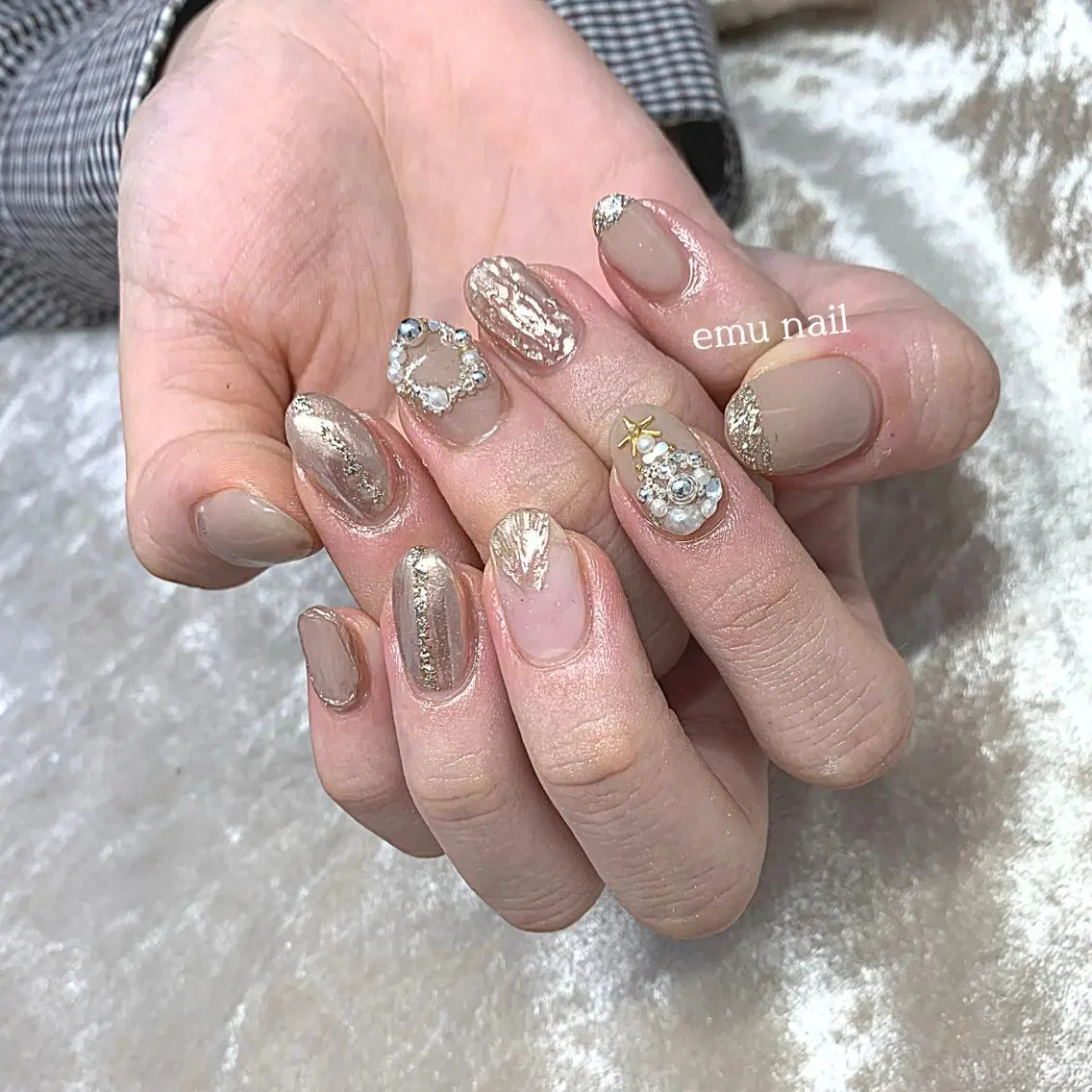 ネイル 持ち込み 冬ネイル クリスマス emu nailのネイルデザイン