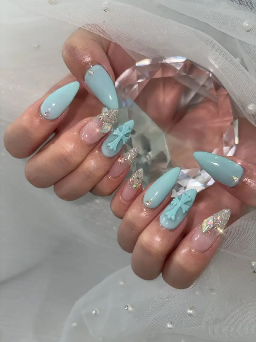 ネイル ストーンネイル ハンドネイル Mermaid Nail♡Akariのネイルデザイン