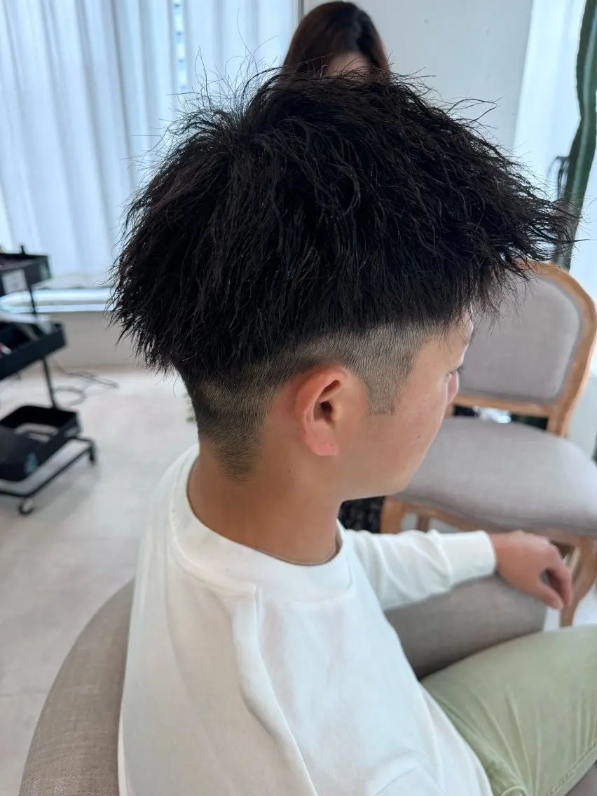 ツイストパーマ　ピンパーマ　ツイストスパイラル　波巻き　波巻きツイスト（シャンプブロー代込み）の写真