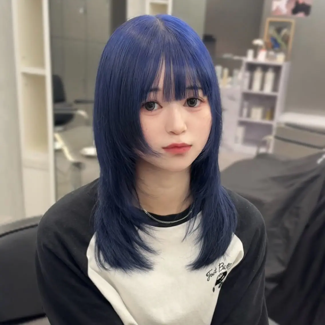 セミロング カラー ハイトーン/ブリーチ 🤍Suzuka🤍のヘアスタイル