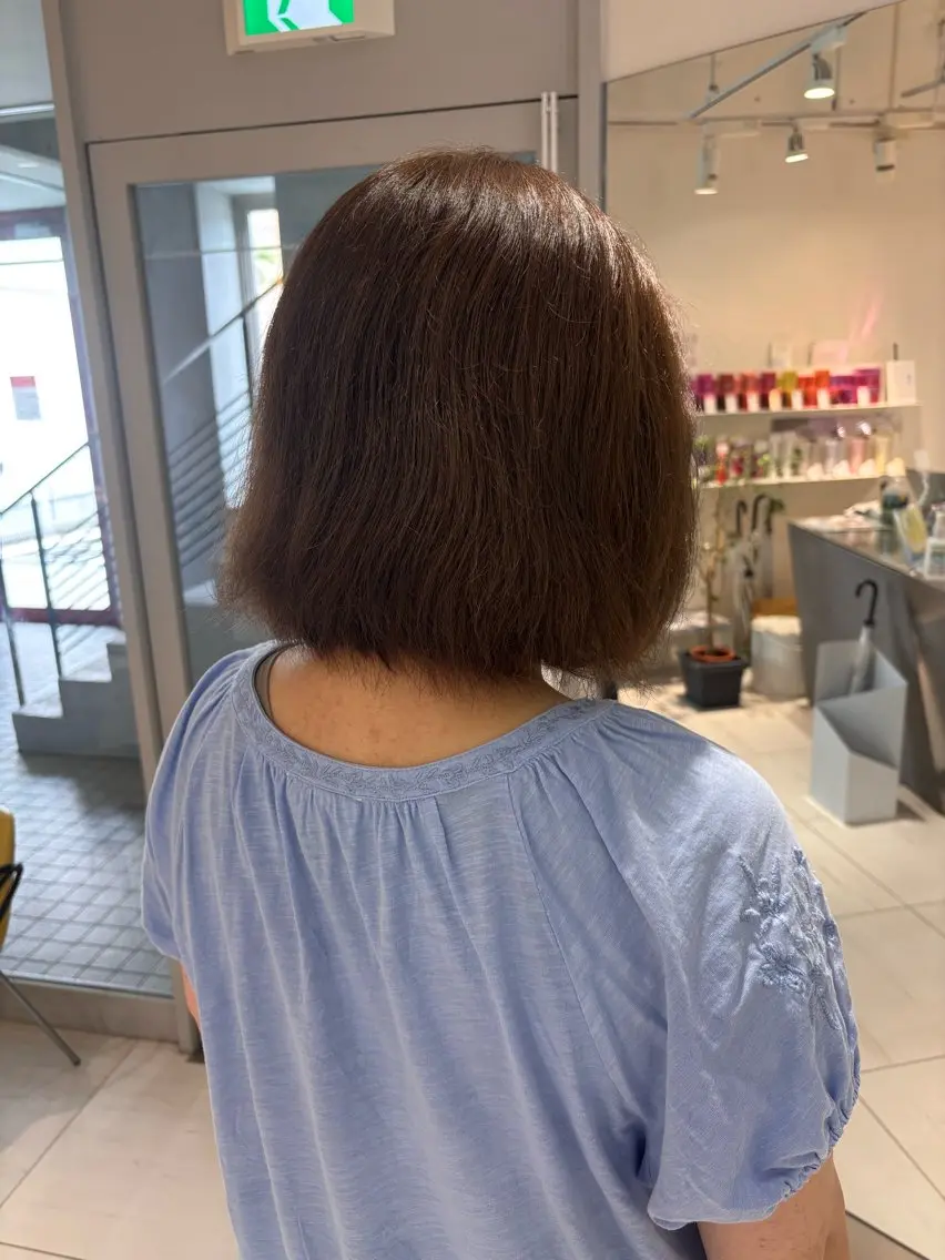 カラー 林 彩音のヘアスタイル
