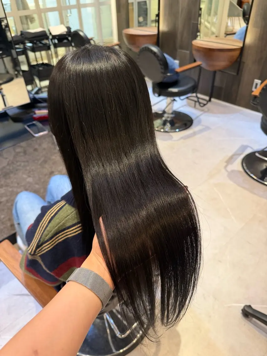 ロング カラー ブラウンカラー ダークブラウン カット ヘアカラー トリートメント オリーブカラー🫒/ ハッシュカット/みゆのヘアスタイル