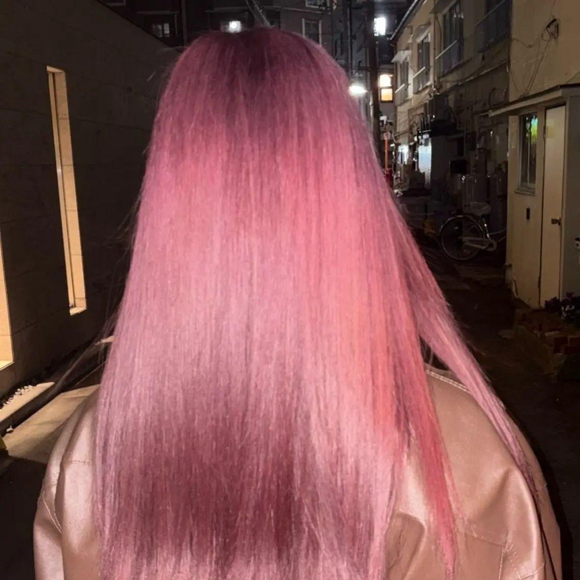 ロング ロング ヘアカラー 小林 結月のヘアスタイル