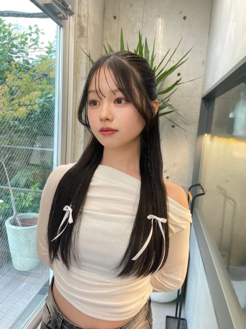 ロング カラー ヘアアレンジ ブリーチ 透明感カラー ブリーチなしカラー カット ヘアカラー トリートメント トレンドカラー🥣／ ヘアアレンジ✩.*˚のヘアスタイル