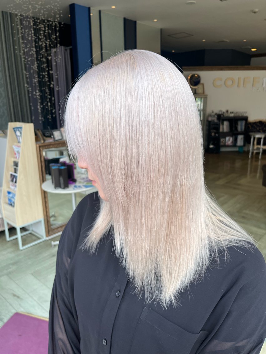 カラー ブリーチ ヘアカラー トリートメント ブリーチカラー募集 合澤のヘアスタイル