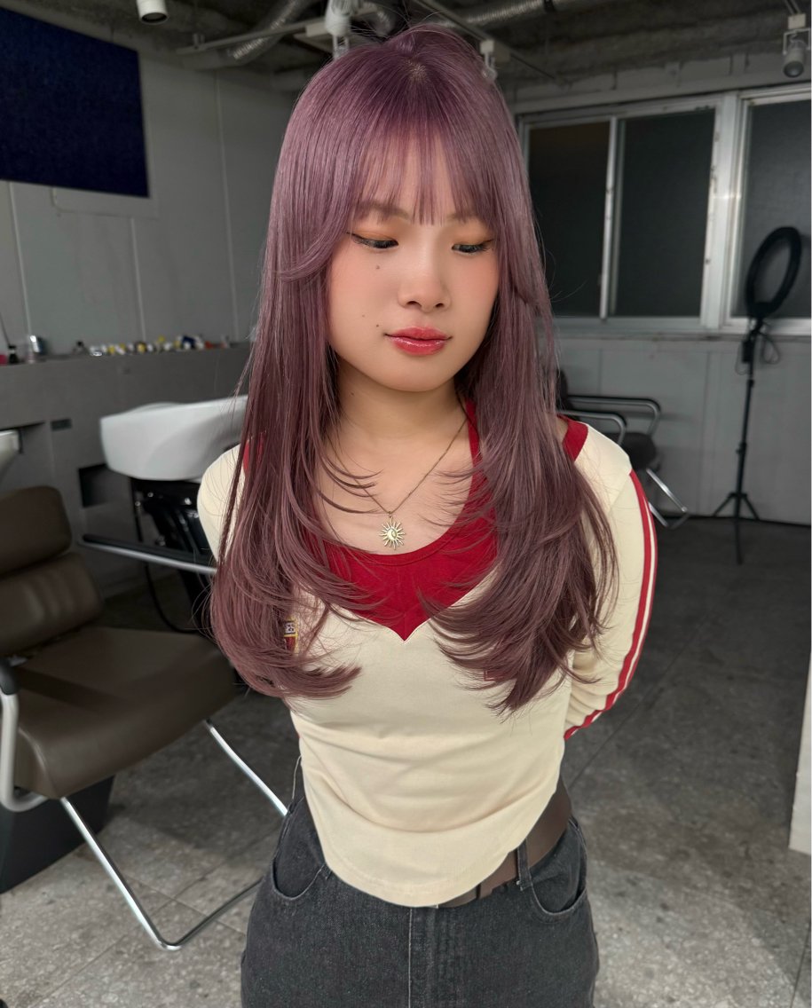 ロング カット ヘアカラー トリートメント fev Yumaのヘアスタイル