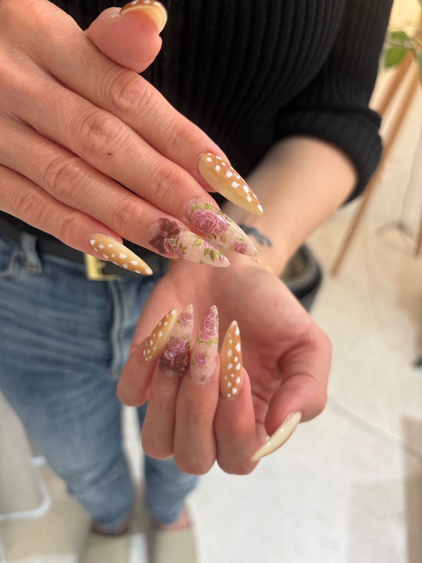 ネイル pink doll house Ariのネイルデザイン