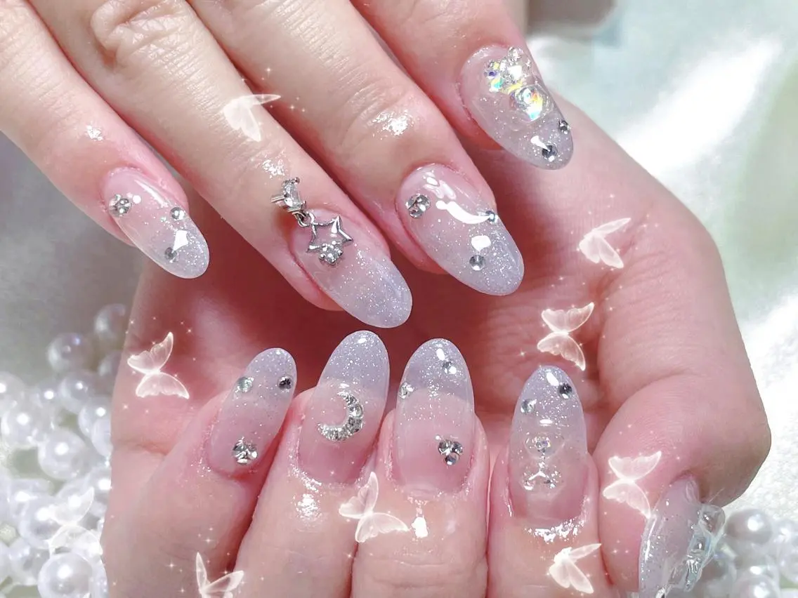 ネイル リリ 奈🎀のネイルデザイン