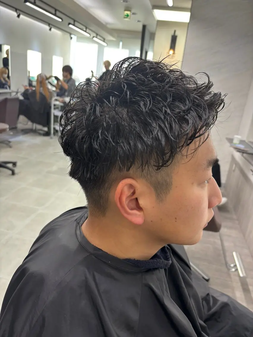 メンズ メンズパーマ カット パーマ ブリーチなしWカラー ヘアセット菜希のヘアスタイル