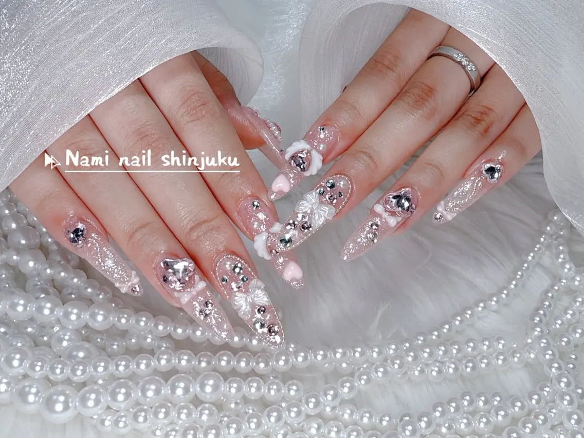 ネイル 長さ出し ガーリー 韓国ネイル ロングネイル 持ち込み ハンドネイル Nami nail salonのネイルデザイン