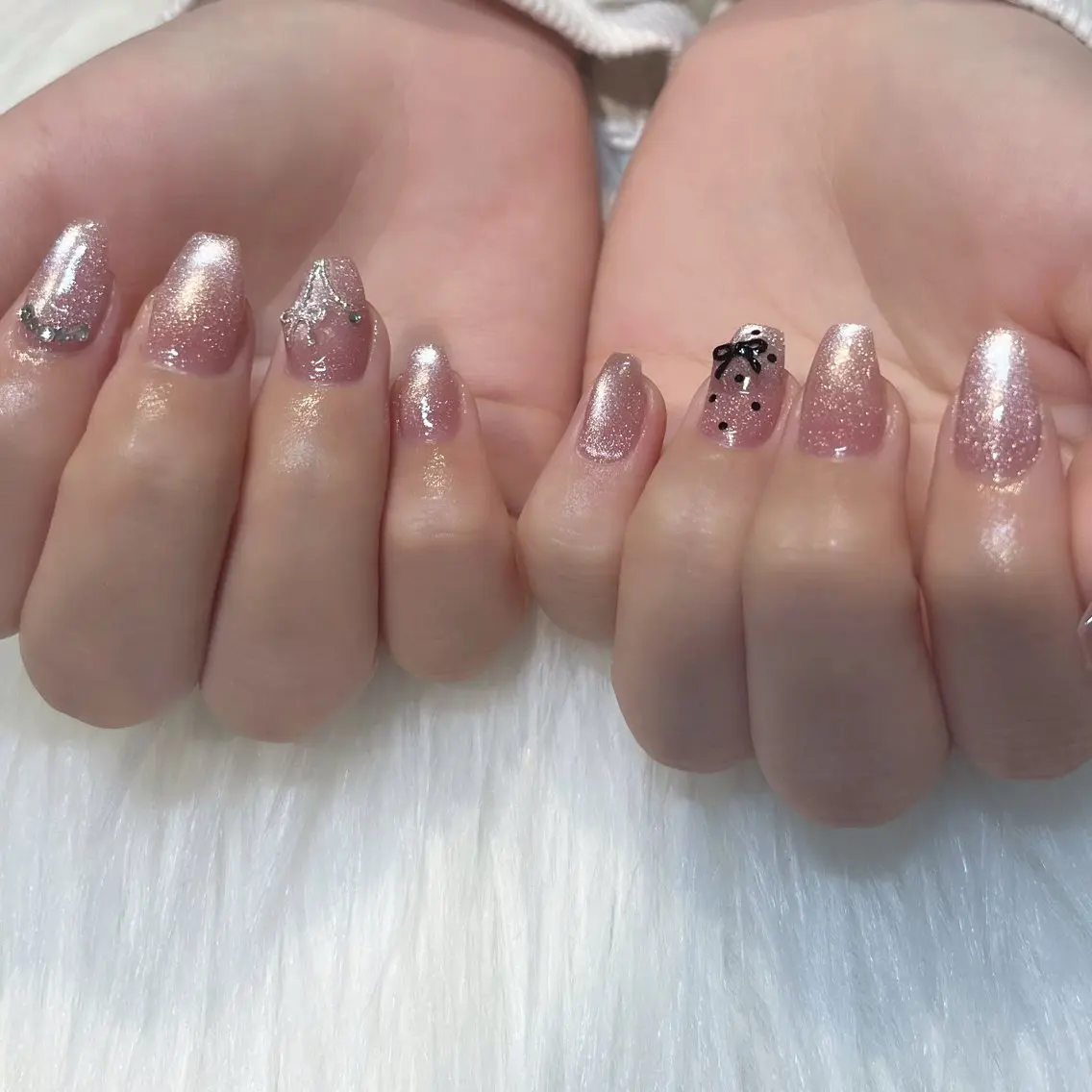 ネイル アートネイル ガーリー 韓国ネイル 持ち込み ワンホンネイル KOKONA 🎀のネイルデザイン
