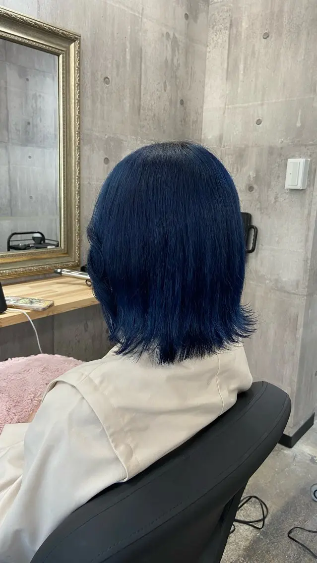 ショート カラー ブルーカラー ネイビーカラー カット ヘアカラー トリートメント Sunny side 大名 RIOのヘアスタイル