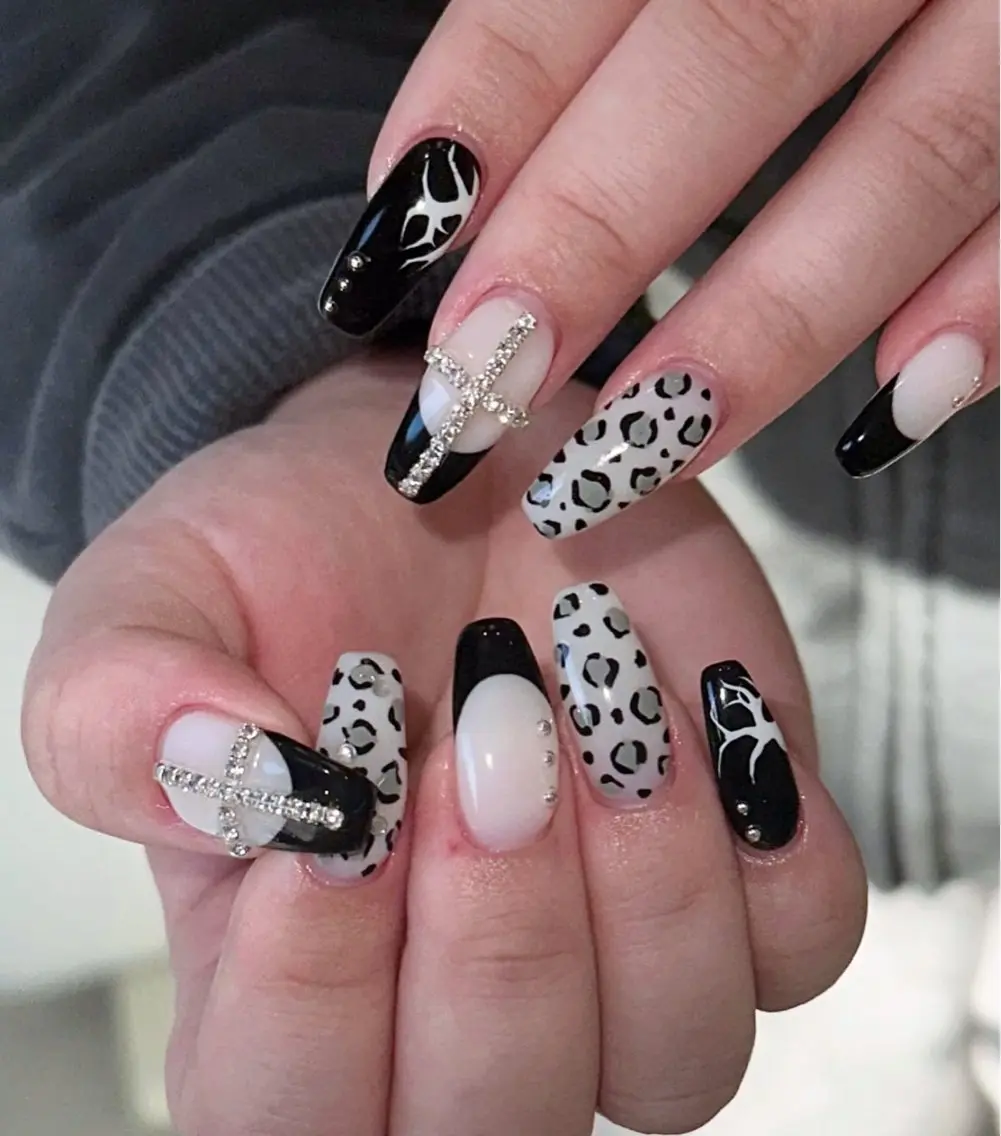 ネイル アートネイル 成人式 長さ出し キラキラネイル ロングネイル RIBON nail 高田馬場のネイルデザイン