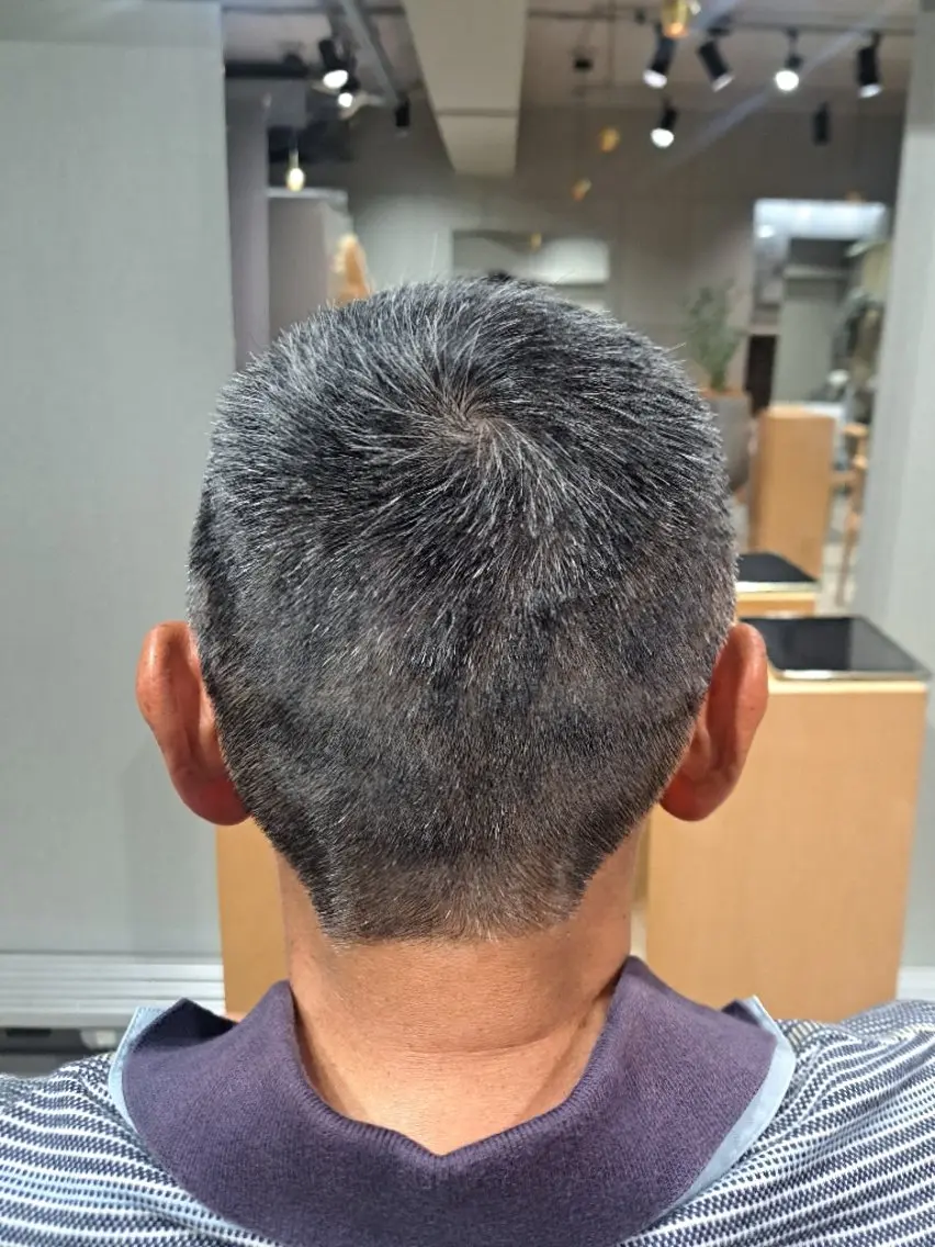 ショート クボ タのヘアスタイル