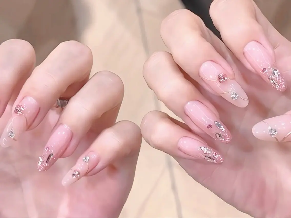 ロング Nail Salon Celine柏店のネイルデザイン