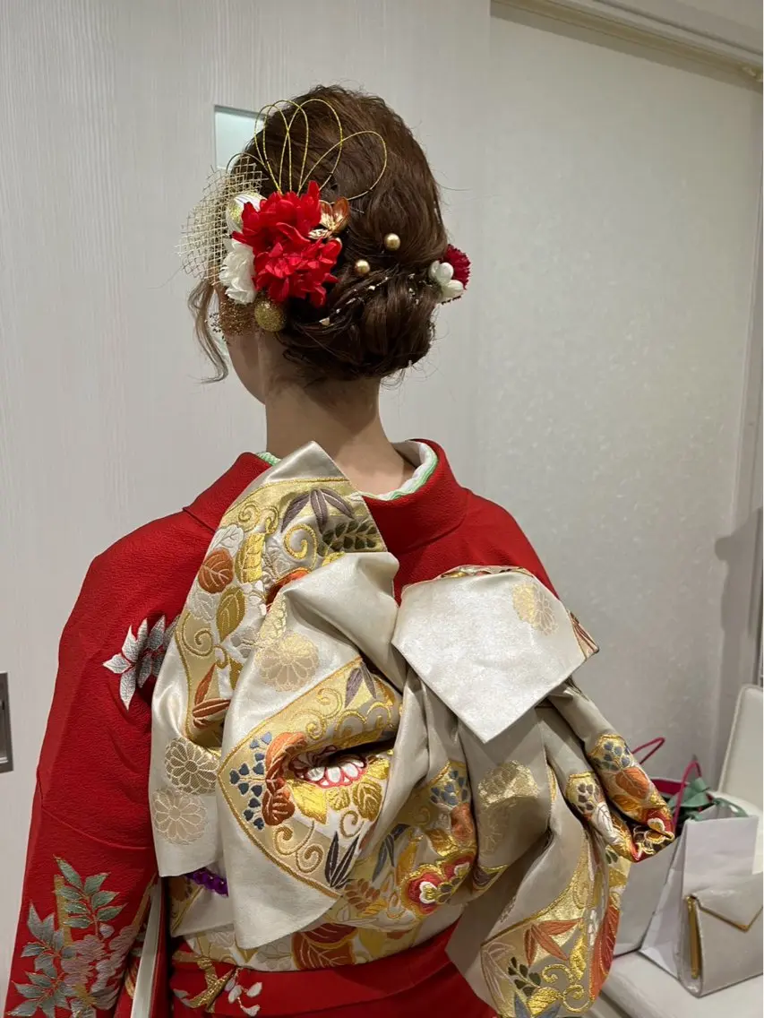 成人式当日以外でのご利用です🌺振袖の着付け🌺前撮り、後撮り、結婚式などご利用下さい。の写真