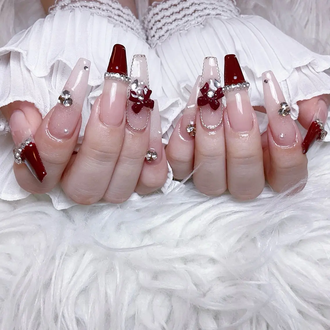 ネイル ハンドネイル 🍭Yun nail hyejin🌸のネイルデザイン