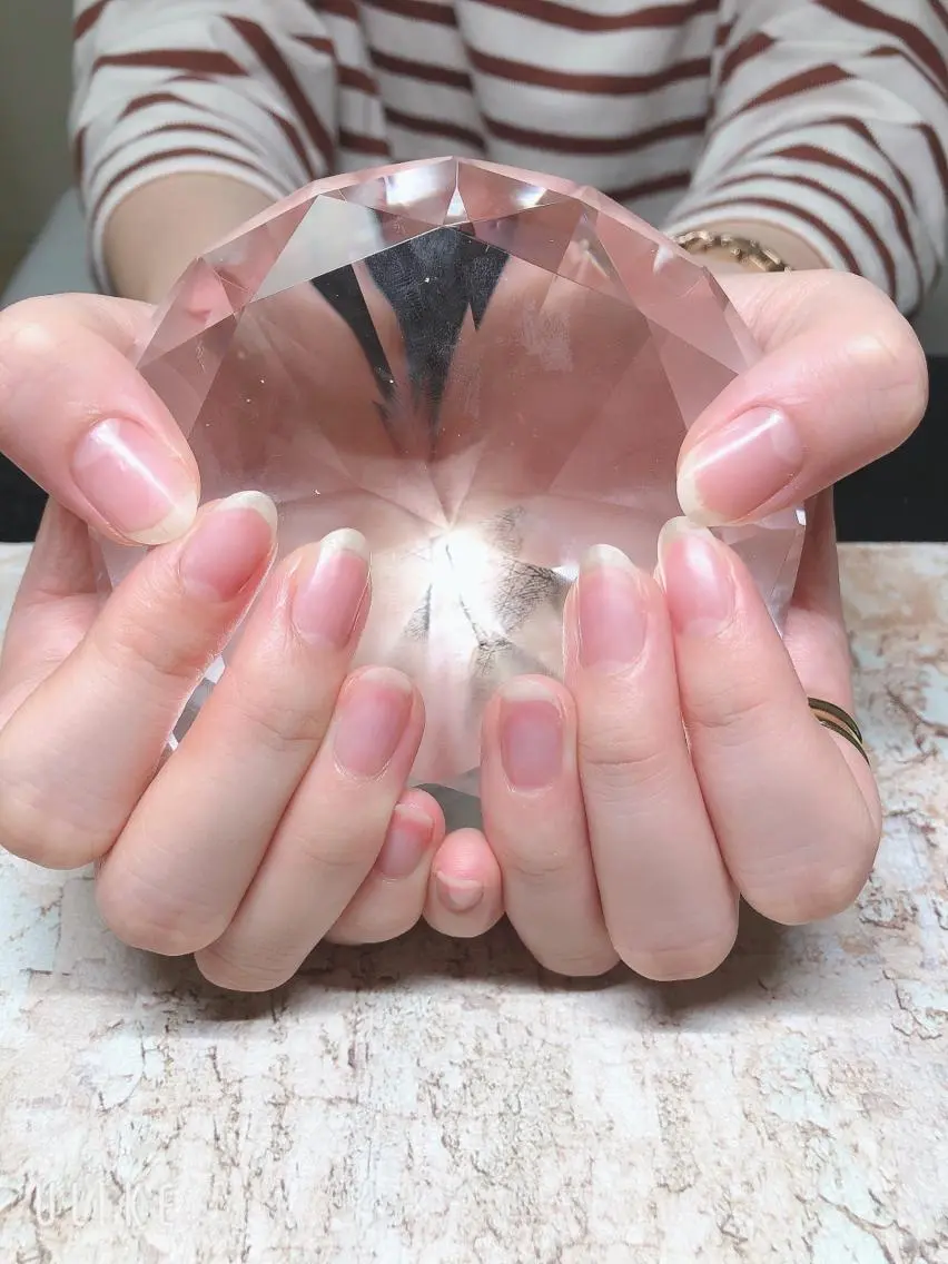 ハンドネイルオフ+ケア込みの写真