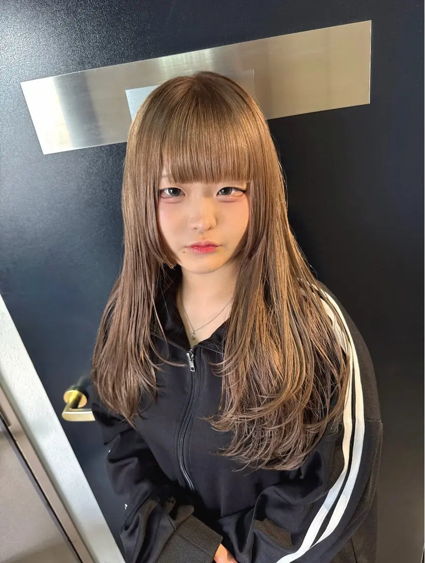 ロング カラー パーマ ヘアアレンジ 切りっぱなしボブ ブリーチ ケアブリーチ デザインカラー ダブルカラー 【.ico】心斎橋/ レイヤー/飛田ゆうきのヘアスタイル