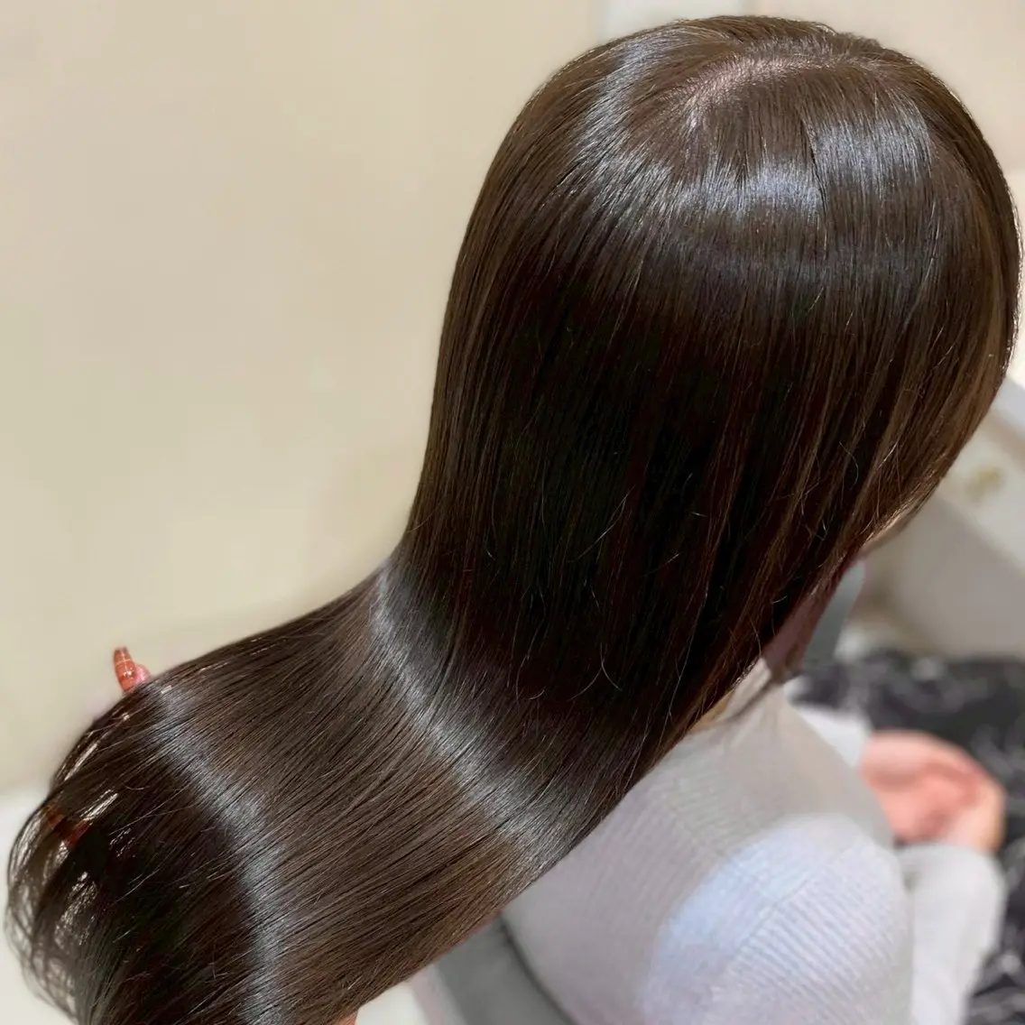 ロング 藤井 菜々のヘアスタイル