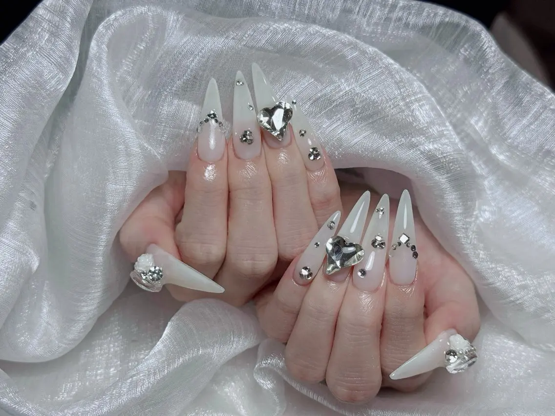 ネイル アートネイル 成人式 ジェルネイル ニュアンスネイル 夏ネイル ハンドネイル Jenn Nail Salonのネイルデザイン