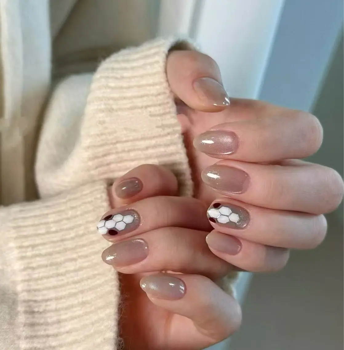 ネイル オーロラネイル フラワーネイル フットネイル フレンチネイル ジェルネイル ハンドネイル BabyYouMi nailのネイルデザイン