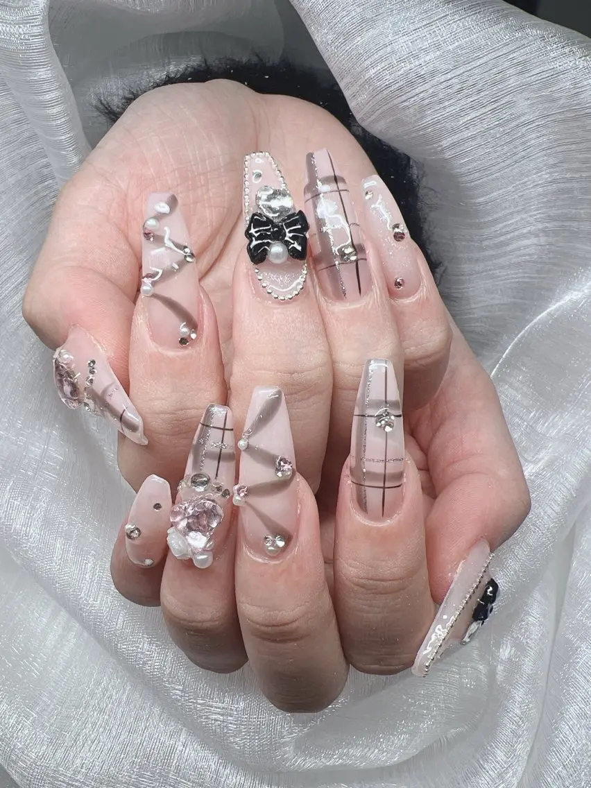ネイル ハンドネイル Lee Nails チップ長さだし専門店のネイルデザイン