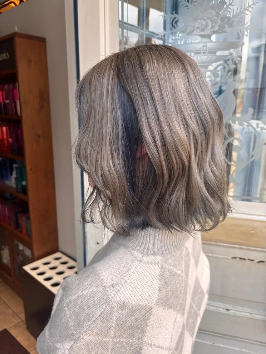 ミディアム ヘアカラー トリートメント 艶カラー💎 / Ayakaのヘアスタイル