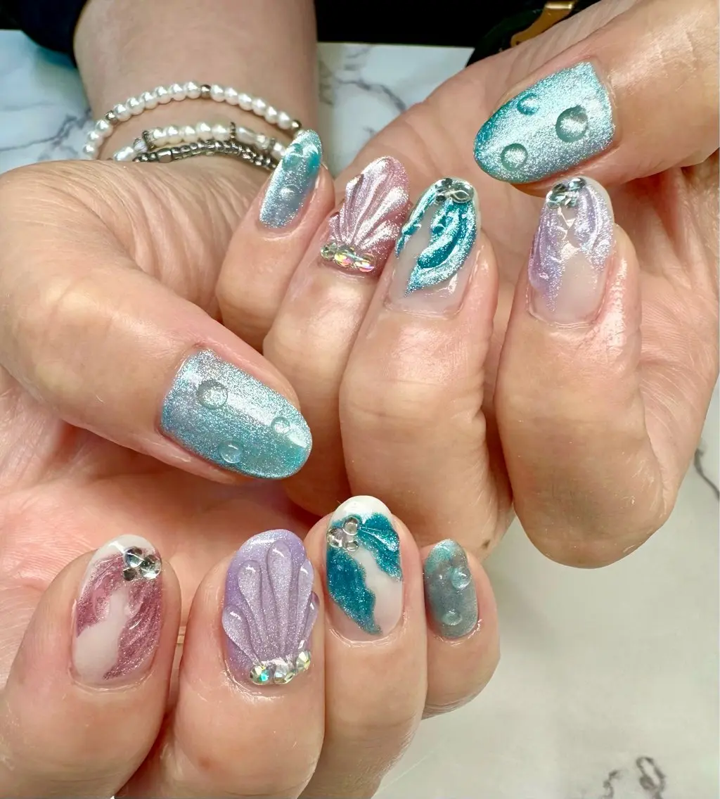 ネイル キラキラネイル マグネットネイル ミラーネイル ニュアンスネイル ワンカラーネイル Mai’s nailのネイルデザイン