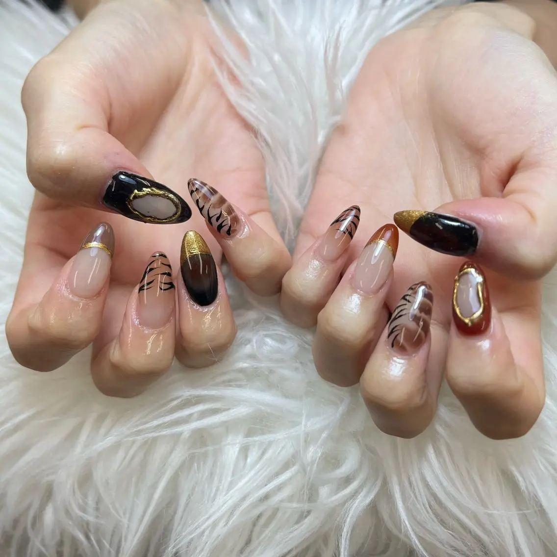 ネイル フレンチネイル グラデーション キラキラネイル 韓国ネイル マグネットネイル HIKARIHANA NAILのネイルデザイン