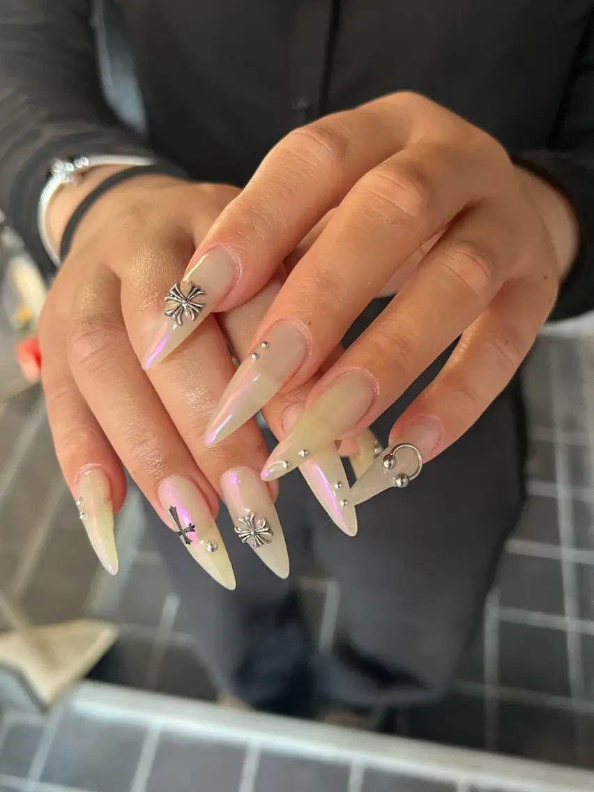 ネイル ハンドネイル Hata nail 🎀個性派ニュアンスのネイルデザイン