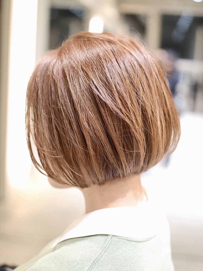 ショート カラー ベージュカラー 透明感カラー 岡本 和未のヘアスタイル