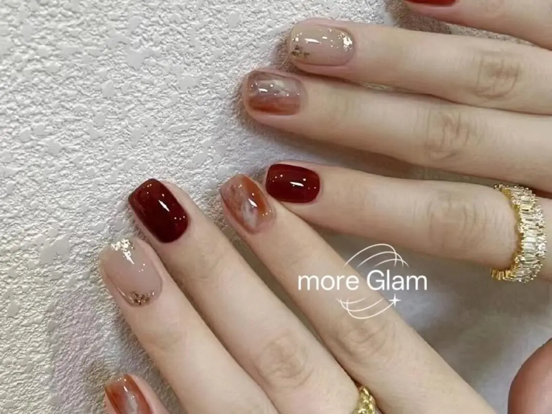 ネイル 長さ出し フットネイル フレンチネイル ジェルネイル ガラスフレンチ More Glam 池袋東口店のネイルデザイン