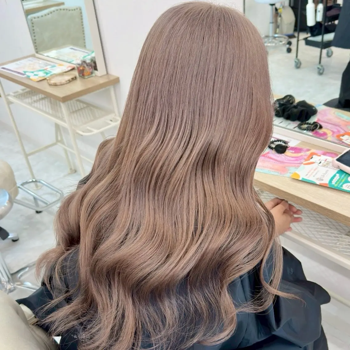 ロング カラー ヘアアレンジ ブリーチ ヘアカラー トリートメント ✨ブリーチカラー× 艶髪SUZU🛼🫧のヘアスタイル