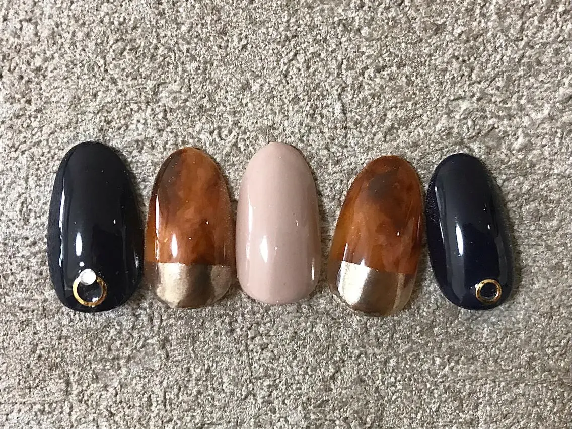 ネイル mogunail &blowのネイルデザイン