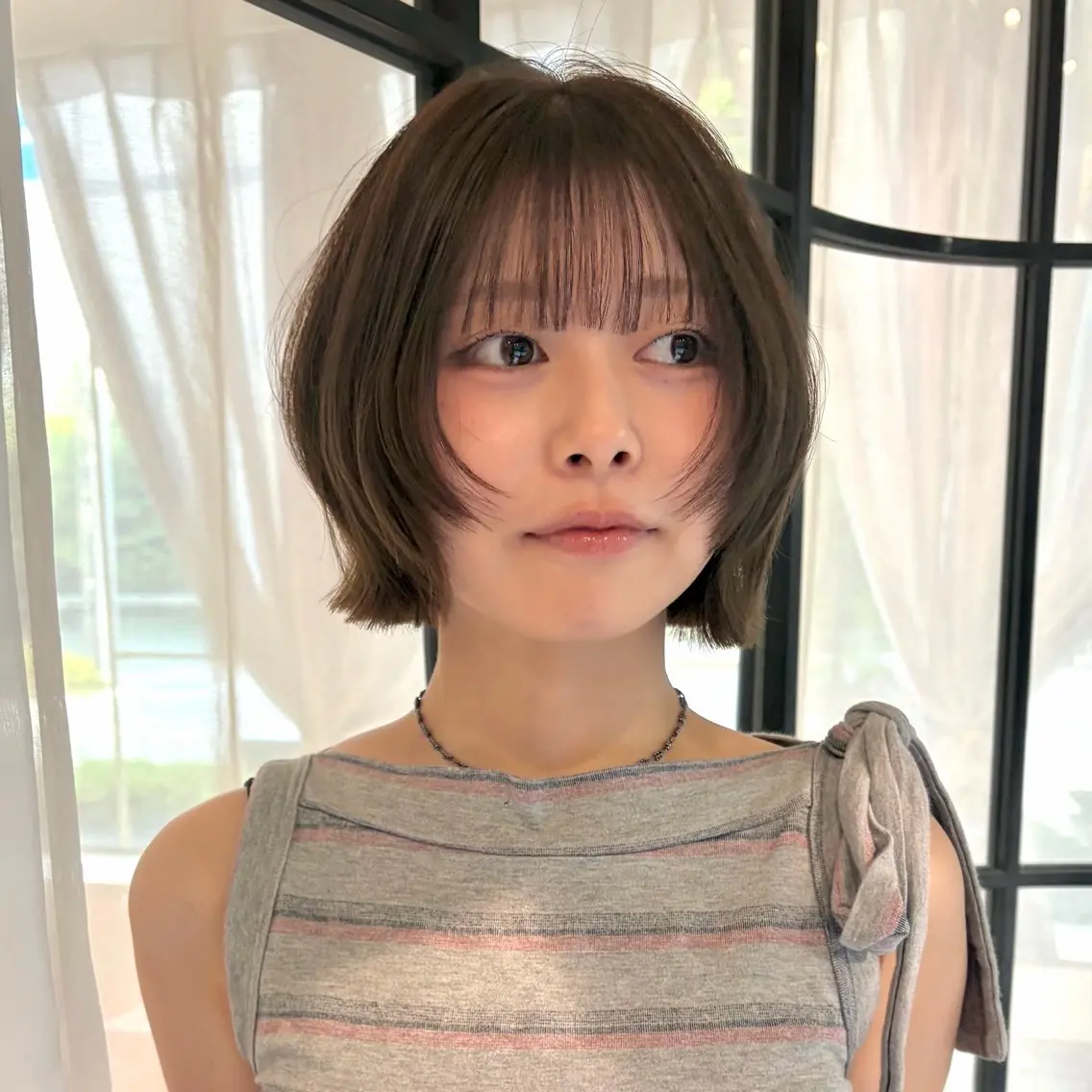ミディアム カラー ベージュカラー ボブ カット ヘアカラー ボブレイヤー/ ブリーチ/miyuuのヘアスタイル