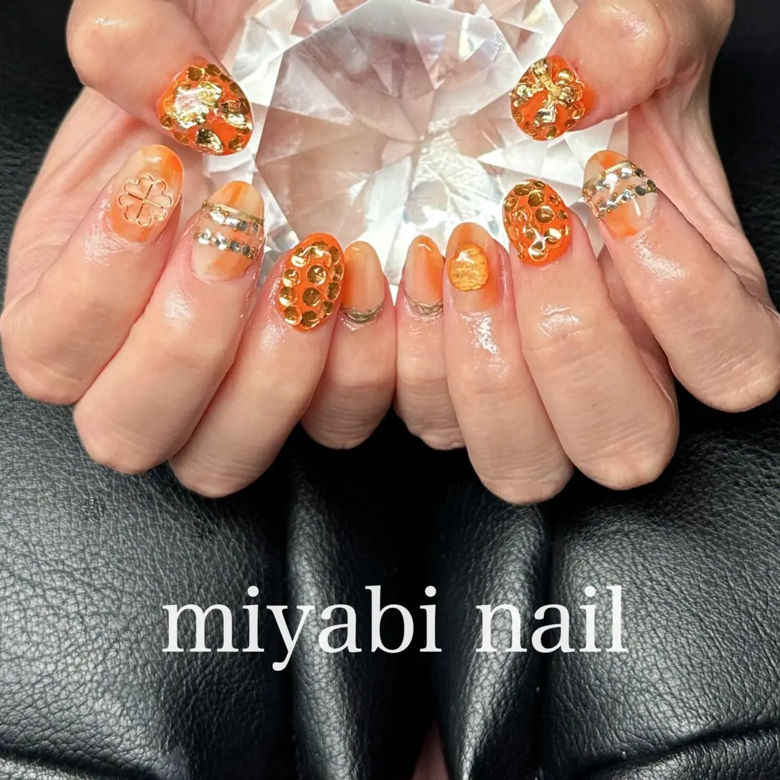 ネイル アートネイル キラキラネイル 持ち込み ニュアンスネイル オレンジ ハンドネイル miyabi nail 桂川駅近くのネイルデザイン