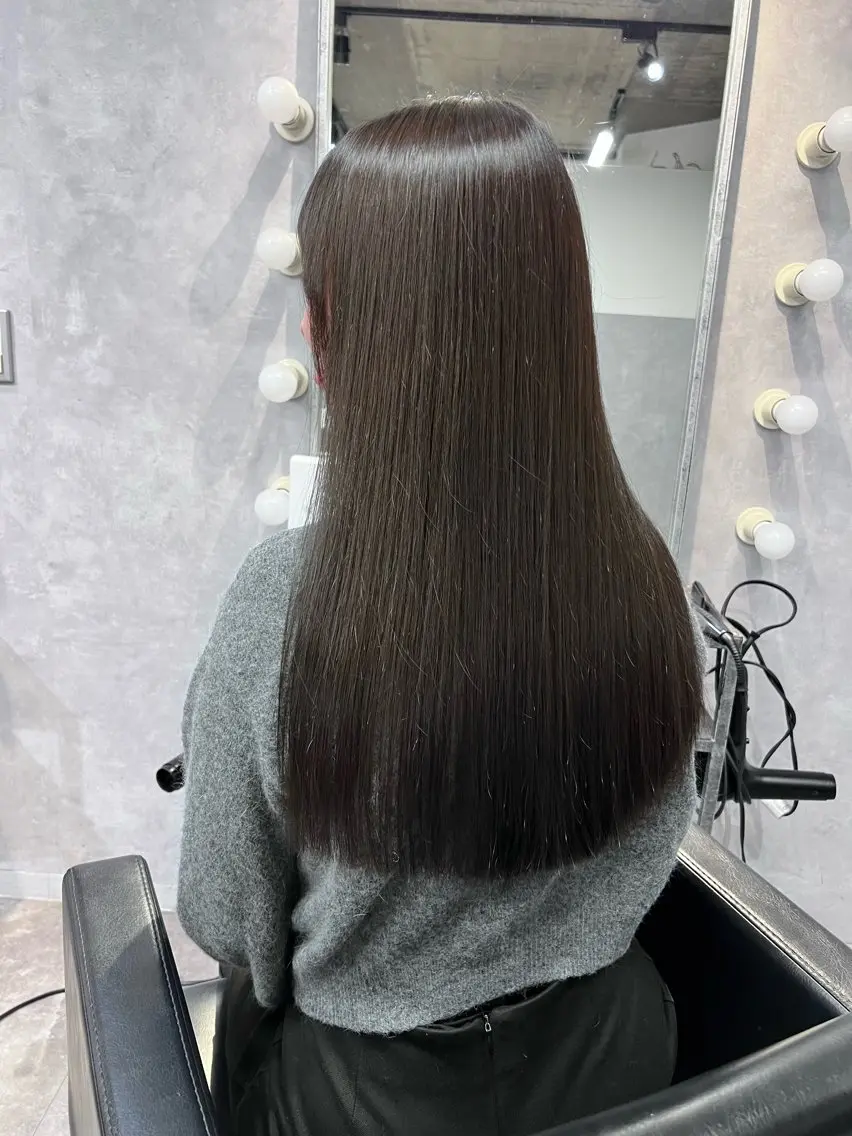 ロング カラー 黒髪 ブリーチ 透明感カラー 顔周りカット レイヤーカット 透明感/レイヤー 🇰🇷tomonaのヘアスタイル