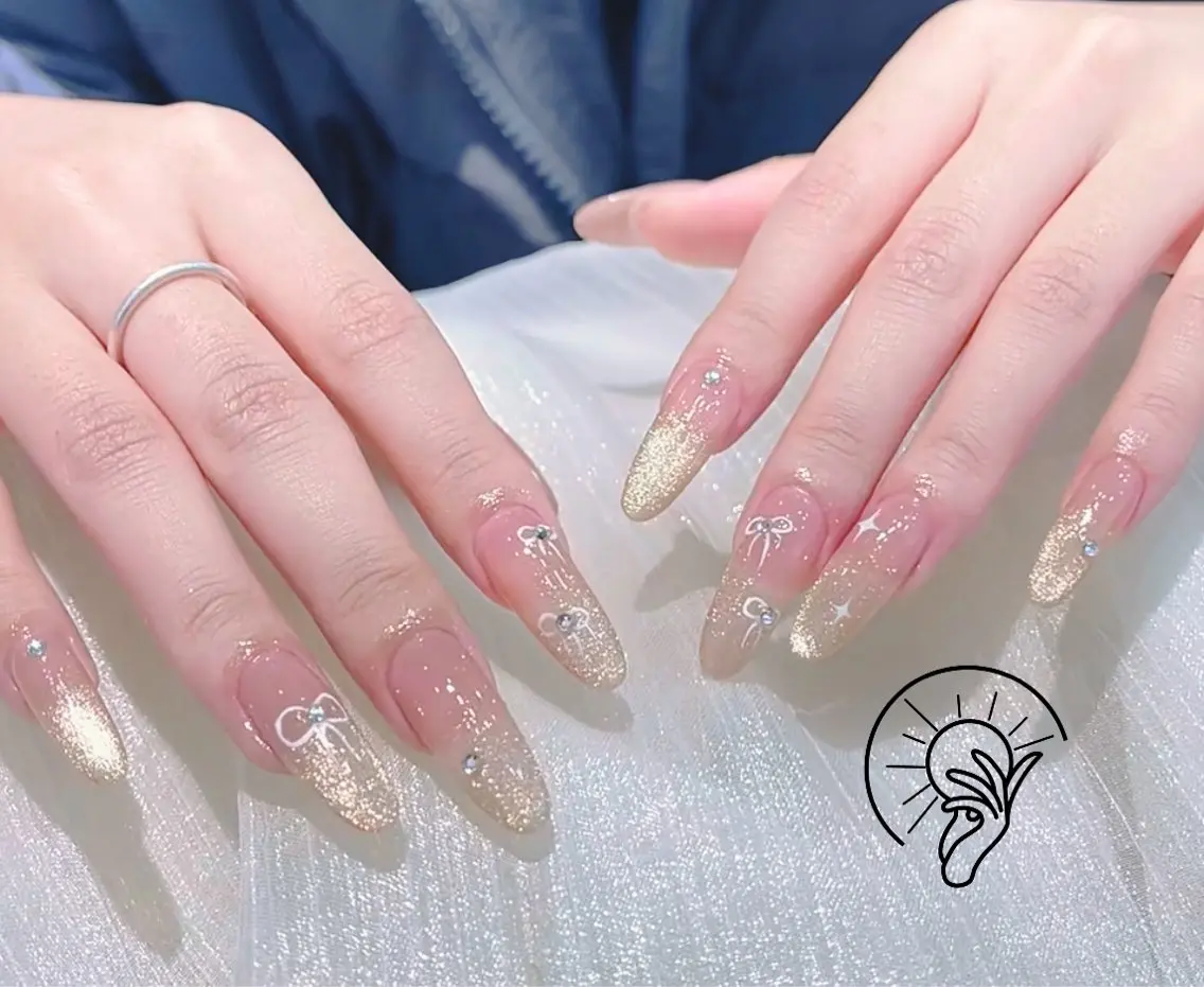 ネイル チークネイル 長さ出し フラワーネイル フレンチネイル ガーリー ハンドネイル ハンドケア Sun Nail 池袋のエステ・リラクイメージ